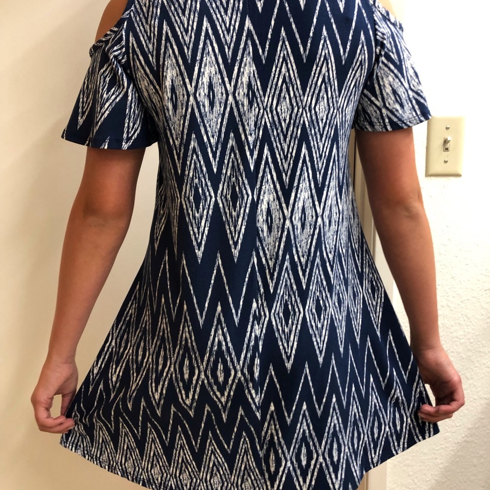 Girls btween dress